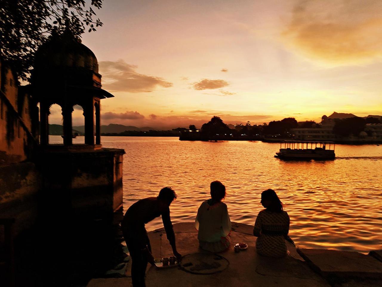 Gypsy Child Lake Hostel Udajpur Exteriér fotografie